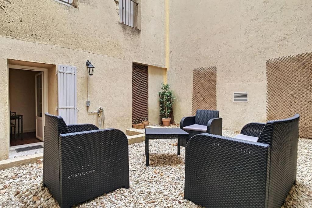 Le Limas - Charme - Wifi - Patio - Rdc Apartment Авиньон Екстериор снимка