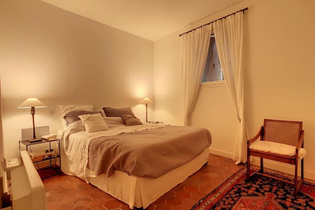 Le Limas - Charme - Wifi - Patio - Rdc Apartment Авиньон Екстериор снимка
